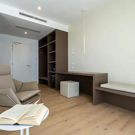 Ξενοδοχείο Bauer & Sporting 4*